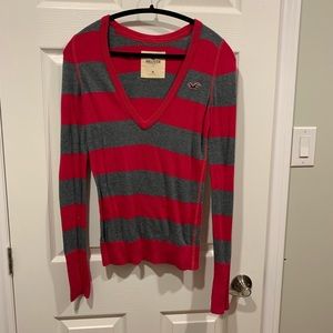 V neck hollister sweater